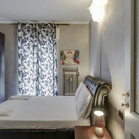 Apartment Amazing Chic In The Full Centre Of